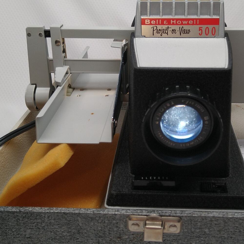 Bell & Howell Project Or View 500 Slide Projector Vintage In Case Working
